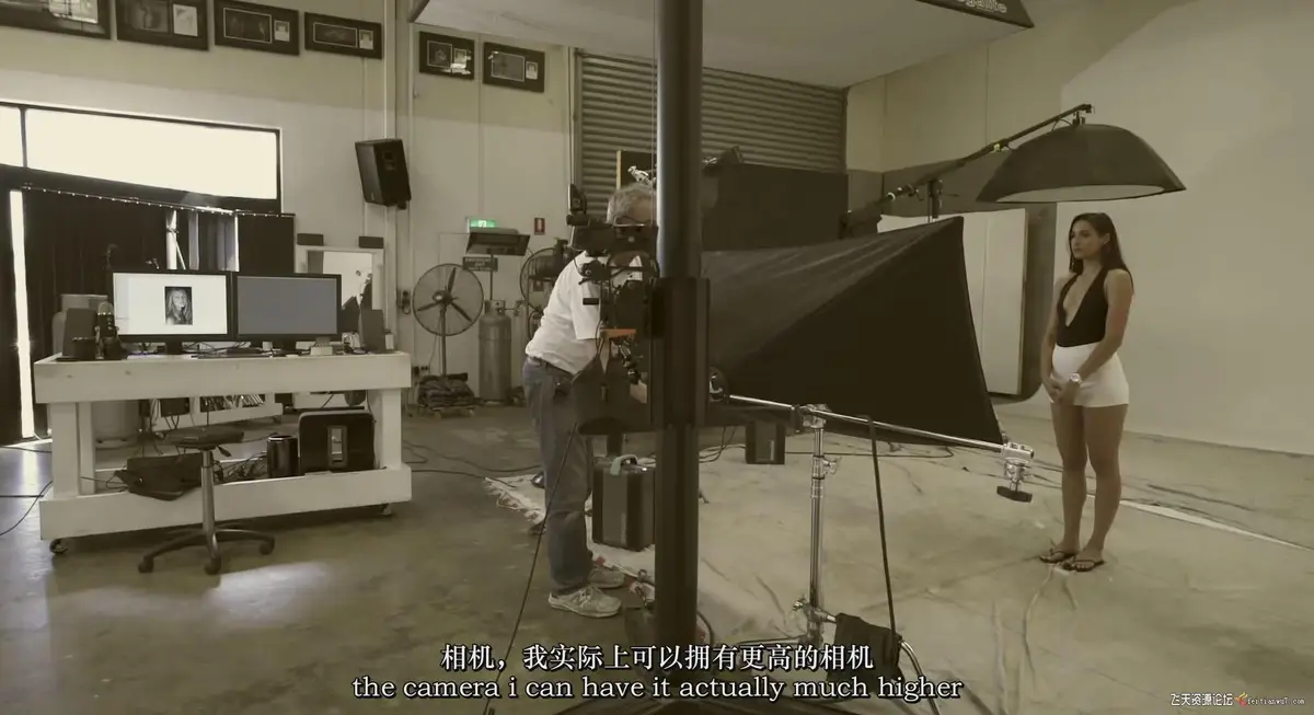 <a href='https://www.sblzyw.com/tag/%e4%ba%ba%e5%83%8f%e6%91%84%e5%bd%b1'>人像摄影</a>, <a href='https://www.sblzyw.com/tag/%e5%95%86%e4%b8%9a%e5%b8%83%e5%85%89'>商业布光</a>, <a href='https://www.sblzyw.com/tag/%e6%a3%9a%e6%8b%8d%e4%ba%ba%e5%83%8f'>棚拍人像</a>, <a href='https://www.sblzyw.com/tag/%e5%90%8e%e6%9c%9f%e4%bf%ae%e9%a5%b0'>后期修饰</a>, <a href='https://www.sblzyw.com/tag/%e4%b8%ad%e6%80%a7%e7%81%b0'>中性灰</a>, <a href='https://www.sblzyw.com/tag/%e9%a2%91%e7%8e%87%e5%88%86%e7%a6%bb'>频率分离</a>, <a href='https://www.sblzyw.com/tag/peter-coulson'>Peter Coulson</a>, <a href='https://www.sblzyw.com/tag/%e5%bd%b1%e6%a3%9a%e5%b8%83%e5%85%89'>影棚布光</a>, <a href='https://www.sblzyw.com/tag/%e7%9a%ae%e8%82%a4%e4%bf%ae%e9%a5%b0'>皮肤修饰</a>, <a href='https://www.sblzyw.com/tag/%e8%b0%83%e8%89%b2%e9%80%bb%e8%be%91'>调色逻辑</a>, <a href='https://www.sblzyw.com/tag/%e7%94%b5%e5%bd%b1%e8%b4%a8%e6%84%9f'>电影质感</a>, <a href='https://www.sblzyw.com/tag/%e6%a8%a1%e7%89%b9%e8%b0%83%e5%ba%a6'>模特调度</a> (10)